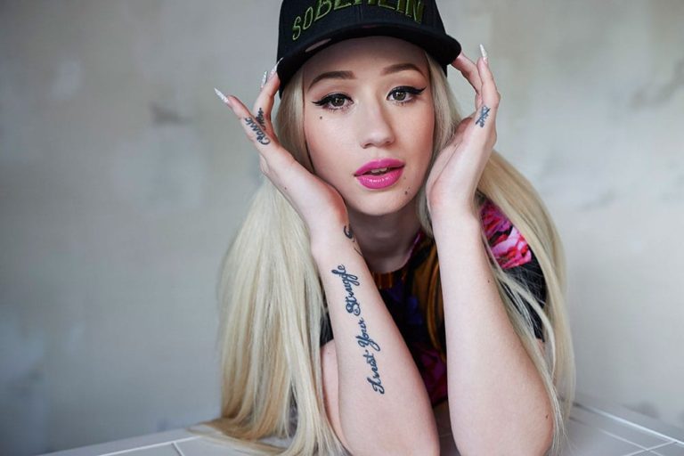 http://www.acclaimmag.com/music/nicki-minaj-versus-iggy-azalea-beef-civil-practically-vegetarian/