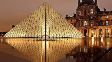 Louvre Museum (Photo via Pixabay)