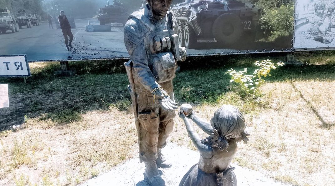 Along the paths of Donbass (Photo courtesy of Ilya Ganpantsura)